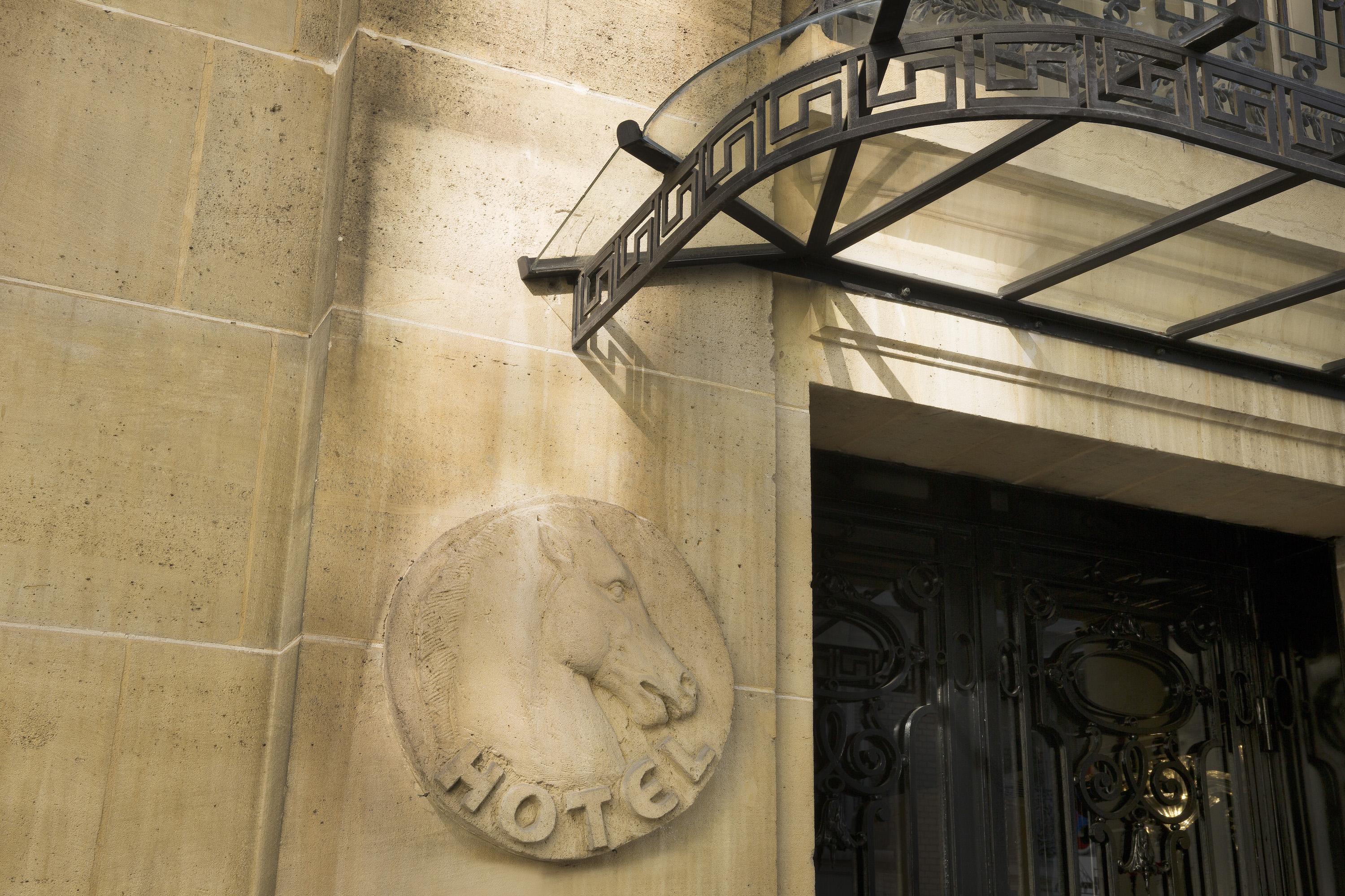 Hotel Ares Eiffel Paris Exterior photo